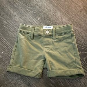 Hunter green girls shorts. Stretchy old navy xs-5
